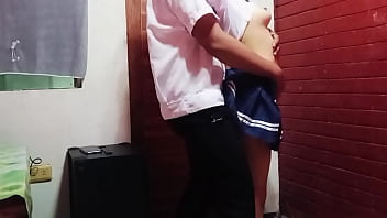 Nababaliw Ang Mga Lalaki Sa Mainit Na Estudyanteng Pinay Na Sumikat