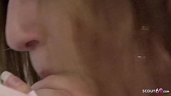Kakak Tiri Ketahuan Nonton Film Porno Dan Akhirnya Digituin Sama Abangnya