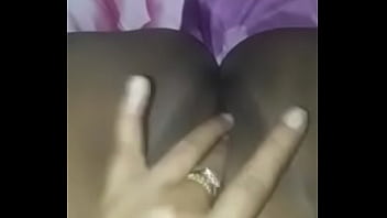 Perempuan Muslim Indonesia Yang Haus Akan Kontol