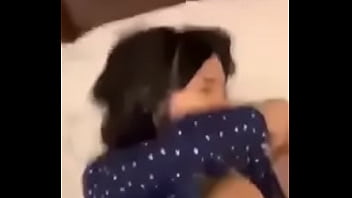 Wanita Tiongkok Yang Haus Digoyang