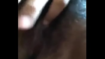 Bidadari Desi Melepas Sari Dengan Gerakan Menggoda