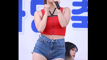 Gadis Korea Seksi Yang Menggoda