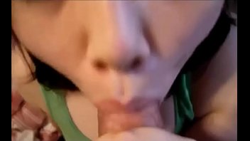 Gadis Tionghoa Menggoda Dengan Mulut Dan Payudara Yang Menggairahkan, Berlangganan Untuk Video Panas Setiap Hari