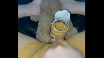 Selipkan Selai Kacang Creamy Amerika Ke Dalam Memek Merah Muda Perawanku Yang Baru 18 Tahun – Gadis Arab Polos Beraksi – Masturbasi Ekstrem Dengan Fetish Makanan Nakal – Los Angeles – Amerika Serikat – 2025