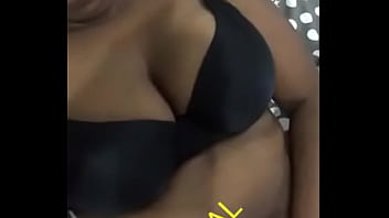 Gadis Seksi Dari Desa
