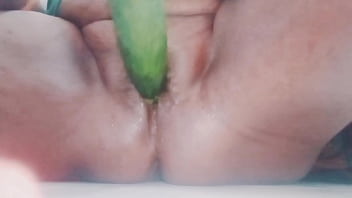 Desi Bhabhi Yang Menggoda Dan Menggairahkan