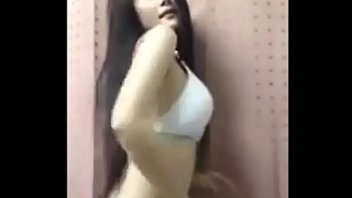 Gadis Asia Menggoda Mengocok Perut Di Live Streaming Facebook