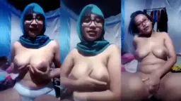 Tante Cita Montok Berhijab, Tubuhnya Menggoda Dan Menggiurkan