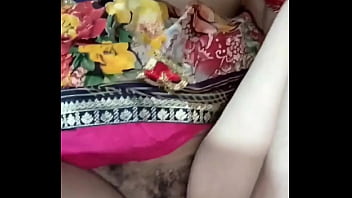Bidadari Desa India Semburkan Pancaran Liar Di Alam Terbuka