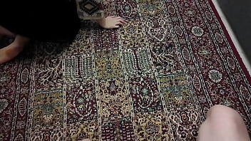 Pespembe Amcığını Sertçe Siktirirken Aldığı Şiddetli Darbelerle Zevkin Doruklarına Ulaşıyor