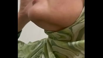 Gairah Tersembunyi Di Balik Jilbab
