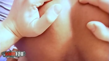 Pantat Mulus Gadis Arab Kurus Dihajar Dan Dimasukin Kontol Untuk Pertama Kalinya
