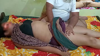 Gadis India Mesum Dihardik Gila-gilaan