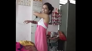 Gadis Seksi Dari Desa Yang Menggoda