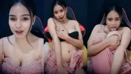 Gadis Cantik Kigkin Marcha Meremas Payudaranya Sambil Mengeluarkan Desahan Mesra