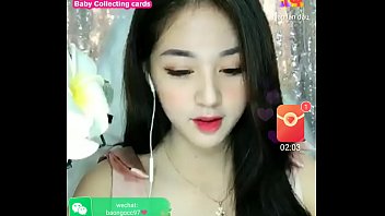 Gadis Asia Menggoda Di Uplive, Tampil Panas Dan Menggairahkan