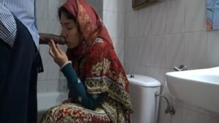Diplomat Berjilbab Mengisap Bbc Dalam Adegan Panas Pakistan