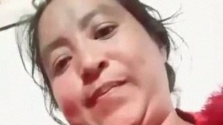 Video Mesum Memek – Tante Seksi Pamer Memeknya