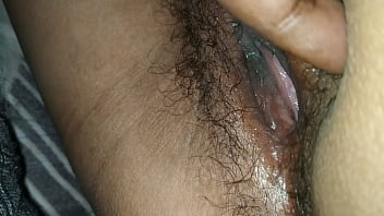 Istri Desi Yang Menggoda Dan Penuh Gairah