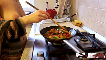 Memasak Telanjang Bareng Thelma: Episode Panas Pembuka