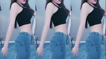Vũ điệu Mông đít Gợi Cảm Của Cô Gái Trung Quốc