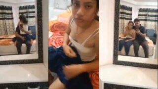 Gadis Kampus Bihari Menggairahkan Dengan Gurunya Yang Bergairah