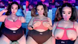 Jijiw Toge Remas Payudara Ngangkang Omek Bulu Kemaluan