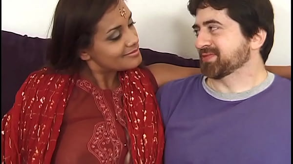 Istri Selingkuh Shriya Bibi Ngentot Dengan Saudara Tiri Dan Temannya – Audio Hindi Jernih