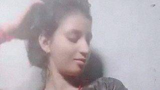 Gadis Kampus Desi Telanjang Mandiri