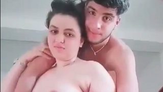 Keponakan Ganas Ngentot Bibi Arab Tua Yang Bergairah