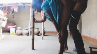 Video Panas Suami Istri Beraksi Keras Dengan Gaya Berdiri