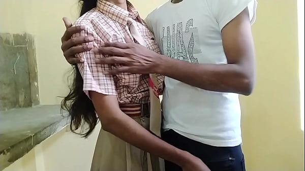 Mahasiswa Desi India Ngentot Pacar Sekolahnya Yang 18 Tahun