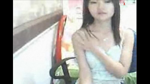 Gadis Cina Seksi Di Kamera Live
