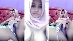 Gadis Berjilbab Main Jari Bagian Kedua