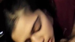 Gadis It Chennai Melayani Bosnya Dengan Mulut Di Kantor