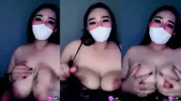 Remas Payudara Montok Aurel Si Ratu Manga Papaya