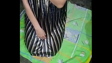 Cewek Chindo Ganas Kirim Foto Memek Tembem Buat Pacar