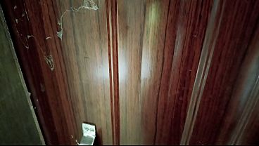 Istri Desa Desi Digoyang Ganas Manajer Kantor