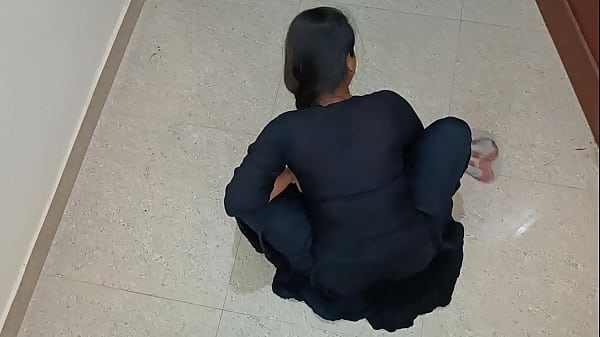 Gadis India Seksi, Pembersih Rumah, Digilir Pemilik Kamar Dengan Suara Erotis Terang-terangan