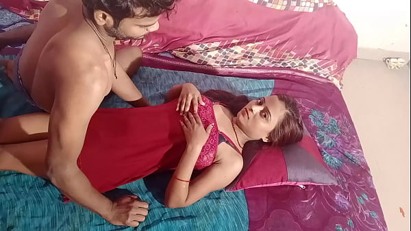 Istri India Terseksi Dengan Payudara Besar Menggoda, Bercinta Liar Dengan Suami – Audio Desi Hindi Panas