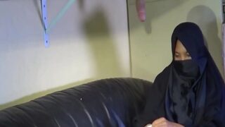 Komposisi Layanan Pelacur Pakistan Yang Bikin Ngilu
