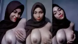 Tiktokers Abg Toge, Berhijab Cantik, Goyangannya Bikin Makin Panas.