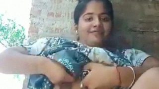 Wanita Desa Lokal Pamer Tetek Gede Dan Choot Bebulu.