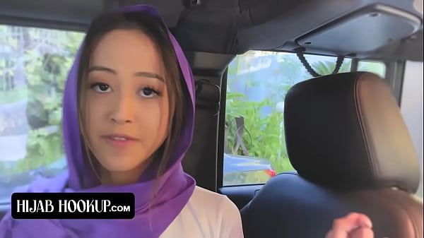 Alexia Anders, Gadis Muslim Yang Nakal, Menyelinapkan Kekasih Untuk Kenikmatan Terlarang Dan Ketahuan Ayah