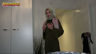 Adik Tiri Berhijab Dari Turki Ingin Bercinta Sebelum Orang Tua Pulang