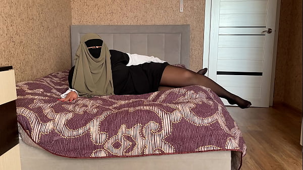 Wawancara Khalifah Turki Di Casting Bokep, Kontolnya Dimasukin Ke Memek Sampe Penuh.