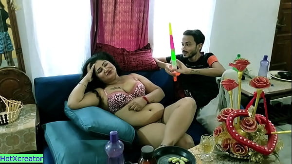 Bidadari India Rayakan Ulang Tahun Dengan Gaya Panas Bersama Kekasih Muda!