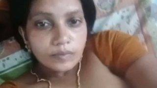 Dada Besar Mallu Aunty Yang Menggoda Banget, Bikin Ngiler.