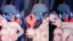Guru Ezzha, Toket Gede Bikin Nagih, Gerak Brutal Sange Abis