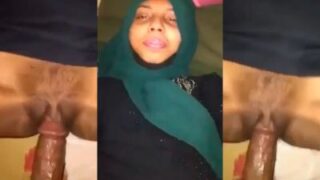 Hijabi Emak-emak Digebukin Demi Duit Di Video Mesum Pakistan